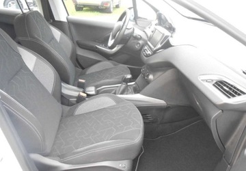 Peugeot 2008 I SUV Facelifting 1.2 PureTech 82KM 2017 Peugeot 2008 Peugeot 2008 Niski Przebieg Bardzo Ladne Auto Zarejestrowane, zdjęcie 6