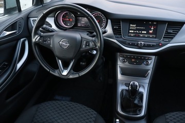 Opel Astra J GTC 1.6 CDTI Ecotec 110KM 2018 Opel Astra 1.6 CDTI, Salon Polska, Serwis ASO, zdjęcie 6