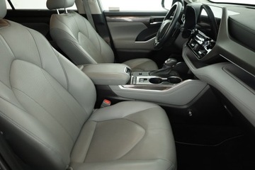 Toyota Highlander III 2.5 248KM 2021 Toyota Highlander 2.5 Hybrid, Salon Polska, zdjęcie 6