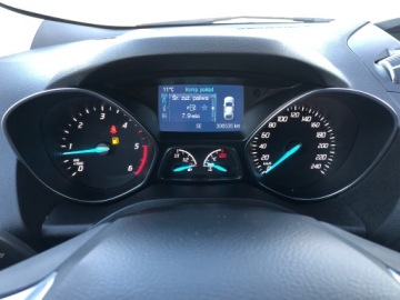 Ford Kuga II SUV 2.0 TDCi 180KM 2015 FORD KUGA 2.0 TDCI 180 KM 4x4 SUPER WYPOSAŻENIE I STAN SERWISOWANA W ASO, zdjęcie 17