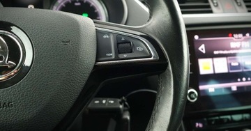 Skoda Octavia III Kombi Facelifting 2.0 TDI 150KM 2020 Skoda Octavia (Nr.130) 2.0 TDI Automat Klimatronik Tempomat Parktronik Gwa, zdjęcie 22