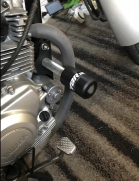 YAMAHA YBR125 YBR 125 - АВАРИЙНЫЕ ПОДКЛАДКИ ТВЕРДЫЕ СЛАЙДЕРЫ