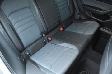 Volkswagen Arteon Fastback Facelifting 2.0 TDI SCR 150KM 2022 Volkswagen Arteon Shooting Brake 2.0TDI 150KM DSG SB Elegance WEBASTO Kame, zdjęcie 33