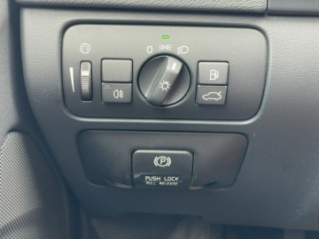 Volvo V60 I Kombi 1.6 DRIVe 115KM 2012 Volvo V60 1.6 D2 114KM 2012 skóry, climatronic, zdjęcie 12