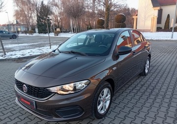 Fiat Tipo II Sedan 1.4 95KM 2016 Fiat Tipo Kupiony w Polsce - benzyna - 1,4 - 95 KM 1.4 Benzyna 95KM, zdjęcie 2