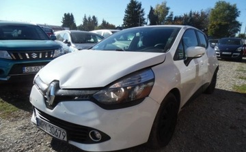 Renault Clio IV Hatchback 5d ENERGY dCi 90KM 2015 Renault Clio 2015r, 1.5DCI, Uszkodzony tyl i delikatnie przod. Jezdzi, zdjęcie 1