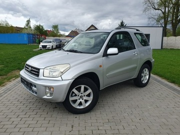 Toyota RAV4 II 2.0 i 16V 150KM 2000 Toyota RAV-4 2.0 Benzyna 150KM 4x4 132tyś.km