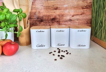 Эмалированная хлебница с бамбуковой крышкой. Контейнеры.