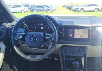Skoda Kodiaq I SUV Facelifting 2.0 TSI 190KM 2022 Skoda Kodiaq 2.0 TSI 190 KM 4X4 DSG podg. fot. Navi Kamera El. klapa, zdjęcie 8
