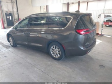 Chrysler Pacifica II 2022 Chrysler Pacifica Touring L, 2022r., 3.6L 3.6 Benzyna 287KM, zdjęcie 2