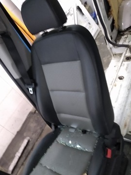 SEDADLO HYUNDAI H350 2,5 CRDI 2013-2023 SPOLUJEZDCE PRAVÝ