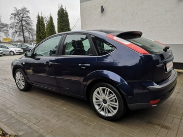 Ford Focus II Hatchback 5d 2.0 Duratec 145KM 2005 Ford Focus 2.0 16v 145KM Klimatr Xenony Skóra Alu, zdjęcie 8