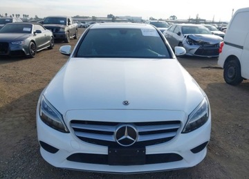 Mercedes Klasa C W206 Limuzyna 2.0 300 258KM 2021 Mercedes-Benz Klasa C MERCEDES-BENZ C 300 SEDAN 2.0 Benzyna 259KM, zdjęcie 8