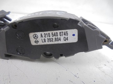 PŘEPÍNAČ TEMPOMAT A2105400745 CROSSFIRE