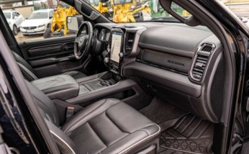  RAM 1500 RAM 1500 5.7 4X4 Crew Cab Limited 399KM 5.7 Benzyna 399KM, zdjęcie 16