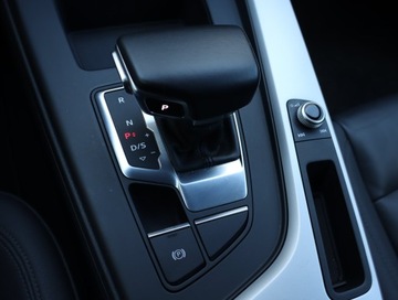 Audi A4 B9 Avant Facelifting 2.0 40 TDI 190KM 2020 Audi A4 40 TDI, 187 KM, Automat, Skóra, Navi, zdjęcie 17