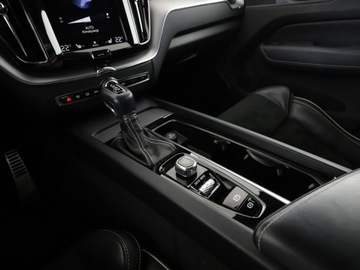Volvo XC60 II Crossover T5 250KM 2019 Volvo XC 60 R-design, Kamera, Navi, Podg.fotele,, zdjęcie 28