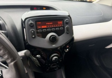Peugeot 108 2018 Peugeot 108 1,0 69KM Klimatyzacja Automat Benzyna 69KM, zdjęcie 15