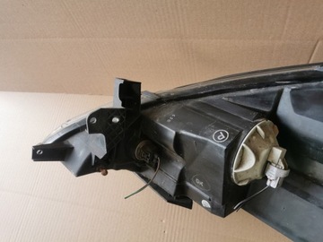 MITSUBISHI GRANDIS 03-11 SVĚTLO PRAVÁ PŘEDNÍ PRAVÝ EVROPA