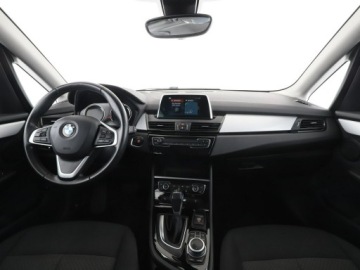 BMW Seria 2 F22-F23-F45-F46 Active Tourer Facelifting 225xe 224KM 2019 BMW 225 PHEV full LEd automat navi klima auto, zdjęcie 14