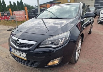Opel Astra J Sports Tourer 1.4 Turbo ECOTEC 140KM 2012 Opel Astra 1.4Benzynasuper stan zarejestrowana w Polsce 1.4 Benzyna 140KM, zdjęcie 3