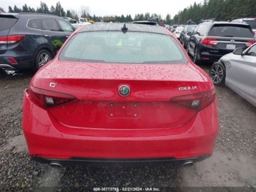 Alfa Romeo Giulia II Sedan Facelifting 2.0 Turbo 280KM 2021 Alfa Romeo Giulia 2021r., 4x4, 2.0L, zdjęcie 7