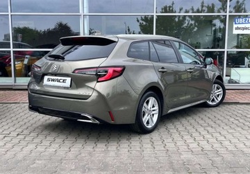 Suzuki 2024 Suzuki Swace Premium Plus 1.8 Hybrid E-CVT Bronze Metallic 2024 Auto deal, zdjęcie 3