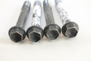 YAMAHA YZF-R7 22-24 БОЛТЫ ПЕРЕДНЕГО ТОРМОЗНОГО СУППОРТА