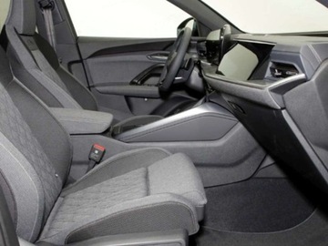 Audi 2025 AUDI Q5 TDI quattro Sportback S line Suv 2.0 204KM 2025, zdjęcie 3