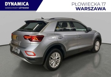 Volkswagen T-Roc I SUV Facelifting 1.0 TSI 110KM 2024 Volkswagen T-Roc VAT 23 Life 1.0TSI 110KM M6 2024 r., salon PL, I wlascici, zdjęcie 6