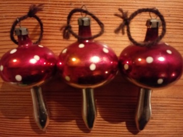 BOMBKA PRL - GRZYBEK MUCHOMOREK 9cm , 3szt