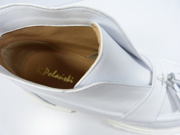 Белые кроссовки на траппере R.Polański 37.5