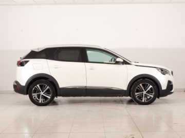 Peugeot 3008 II Crossover 1.2 PureTech 130KM 2018 Peugeot 3008 1.2 PureTech, Skóra, Navi, Klima, zdjęcie 5