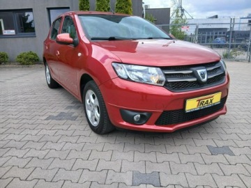 Dacia Sandero II Hatchback 5d TCe  90KM 2014 Dacia Sandero 0.9Tce 90KM Laurente, zdjęcie 1