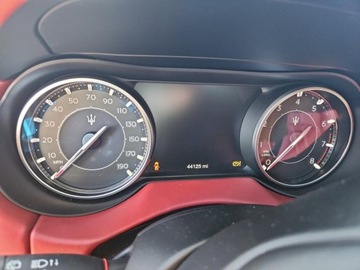 Maserati Levante 2022 Maserati Levante Modena 2022 3.0 Benzyna 345KM, zdjęcie 6