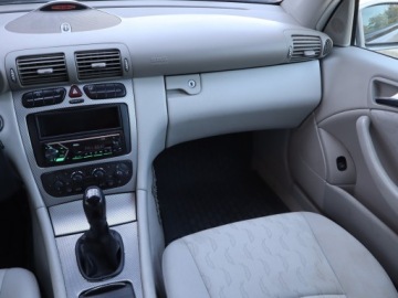 Mercedes Klasa C W203 Coupe W203 1.8 (C 180 Kompressor) 143KM 2003 Mercedes C C 180 Kompressor , Klima, Klimatronic, zdjęcie 7
