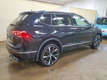 Volkswagen Tiguan III 2024 Volkswagen Tiguan Sel R-Line Black 2024 2.0 Benzyna 184KM, zdjęcie 3