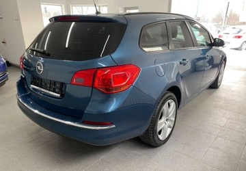 Opel Astra J Sports Tourer Facelifting 1.4 Turbo ECOTEC 120KM 2014 Opel Astra Gwarancja Oplacony 1.4 Benzyna 120KM, zdjęcie 3