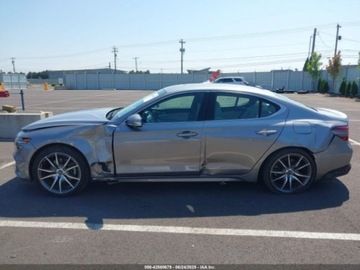  Genesis G70 2.0T 2023 2.0 Benzyna 252KM, zdjęcie 2