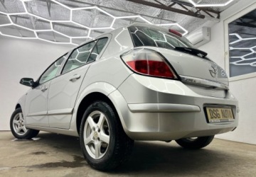 Opel Astra H Cabrio 1.6 ECOTEC 115KM 2006 Opel Astra 1.6 benzyna 1 wlasciciel Serwisowany 1.6 Benzyna 115KM, zdjęcie 15