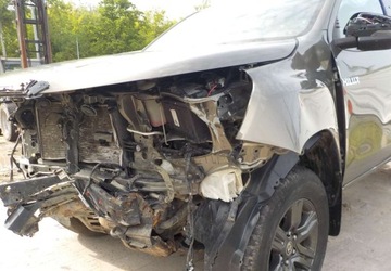 Toyota Hilux VIII Podwójna kabina Facelifting 2.8 D-4D 204KM 2022 Toyota Hilux Okazja 2.8 Diesel 204KM, zdjęcie 10