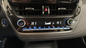 Toyota Corolla XII 2022 Toyota Corolla 1.8 Hybrid GPF Active sedan, zdjęcie 14