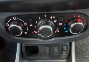 Dacia Duster I SUV Facelifting 1.2 TCe 125KM 2015 Dacia Duster 1.2Benz.125KM 6Bieg.Klima Navi Bluetooth Parktronic Faktura G, zdjęcie 22