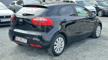 Kia Rio III Hatchback 3d 1.4 DOHC CVVT 109KM 2014 Kia Rio Benzyna Zarejestrowany Ubezpieczony, zdjęcie 4