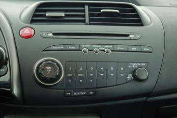 Honda Civic VIII Hatchback 5d 1.4 i 83KM 2006 Honda Civic 1.4 i-DSI, Salon Polska, GAZ, Klima, zdjęcie 9