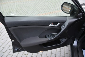 Honda Accord VIII Sedan 2.0 VTEC 156KM 2012 Honda Accord 2.0i-VTEC 156KM Manual X.2012r. Salon, zdjęcie 20