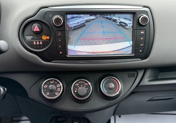 Toyota Yaris III Hatchback 5d Facelifting 1.33 Dual VVT-i 99KM 2016 Toyota Yaris Automat, salon Polska, Kamera cofania, 53 tys km 1.3 Benzyna, zdjęcie 2