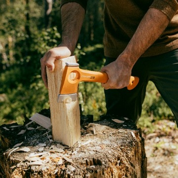 FISKARS X-SERIES X13 Топор для выживания туриста, деревянный топор