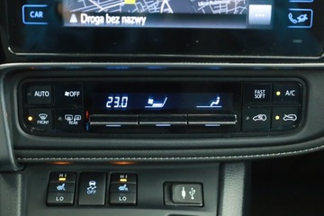 Toyota Auris II 2017 Toyota Auris Hybrid, Serwis ASO, Automat, Skóra, zdjęcie 9