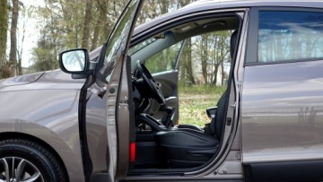 Hyundai ix35 SUV Facelifting 1.7 CRDi 115KM 2014 HYUNDAI iX35 . Klimatronik .. Ledy .. Navi . Kamera .. PDC .. Grzane Fotele, zdjęcie 4